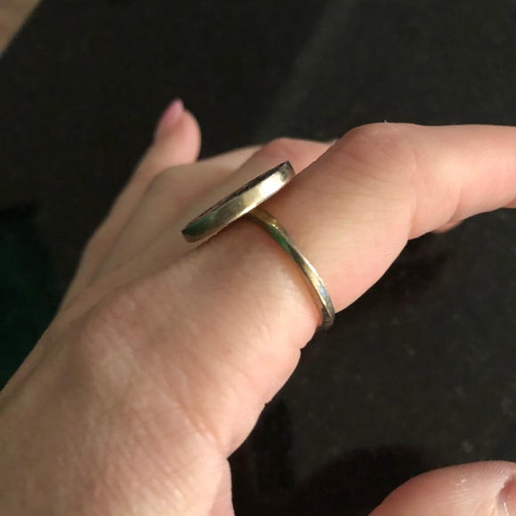 Black Raw Diamond Chips/ flat circle design/ Ring - Picture 2 of 3